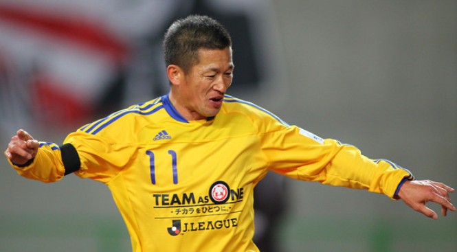 VIDEO: Cầu thủ 48 tuổi vẫn ghi bàn tại giải hạng 2 Nhật Bản