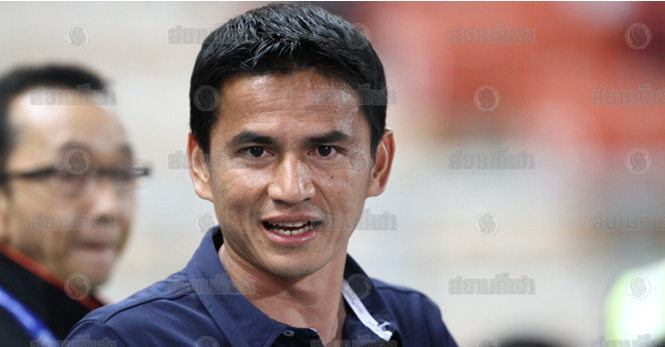 HLV Kiatisuk khẳng định tham vọng lớn khi chung bảng với Việt Nam