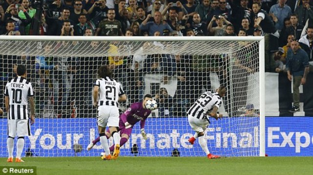 Video clip bàn thắng: Juventus 1-0 AS Monaco - Kịch tính đến phút cuối