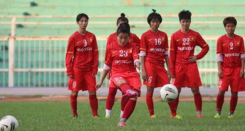 ĐT nữ Việt Nam công bố danh sách cầu thủ tham dự AFF Cup 2015