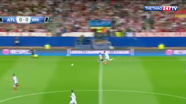 VIDEO: Tình huống Varane đi bóng tốc độ như... Ronaldo