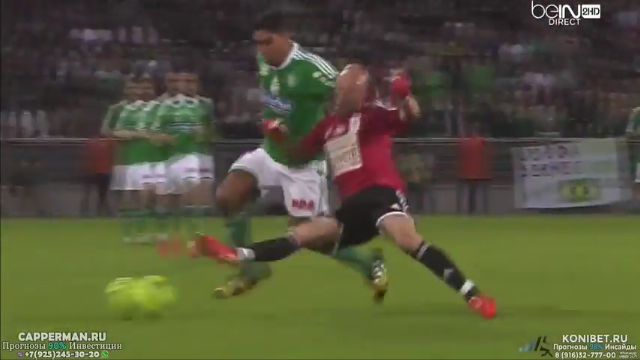 VIDEO: Pha cản phá ngoài vòng cấm như Manuel Neuer của cựu thủ môn MU
