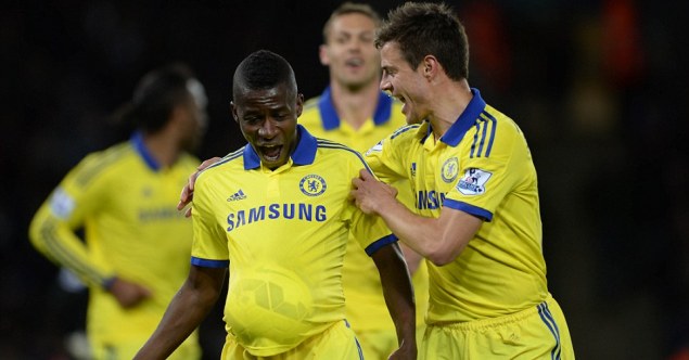 Leicester 1-3 Chelsea: Chạm tay vào chức vô địch
