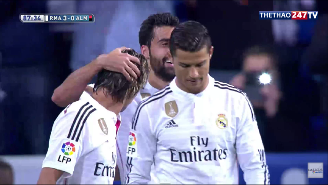 VIDEO: Ronaldo ghen tỵ khi đồng đội ghi bàn