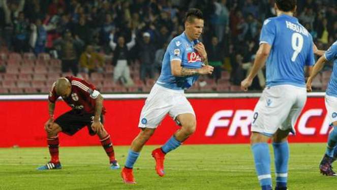 Video clip bàn thắng: Napoli 3-0 AC Milan (V34 Serie A)