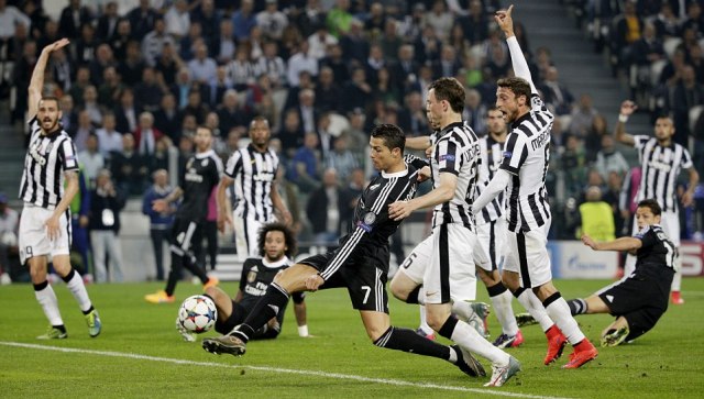 Video clip bàn thắng: Juventus 2-1 Real Madrid (BK Champions League)