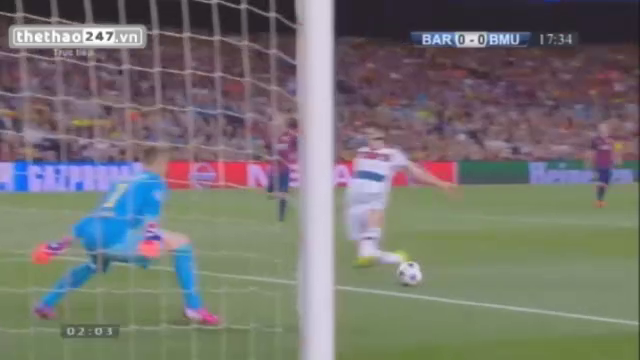 VIDEO: Pha đệm bóng hụt đáng tiếc của Lewandowski