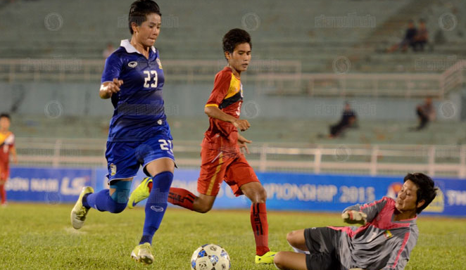 Video bàn thắng: Nữ Myanmar 2-3 Nữ Thái Lan (Chung kết AFF Cup 2015)