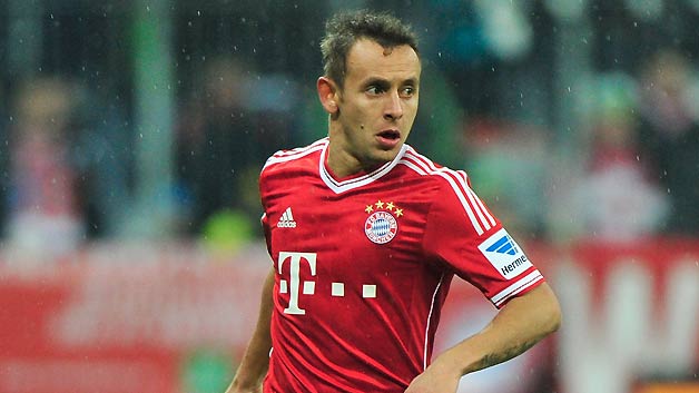 Rafinha: 'Barca không chỉ có mỗi Messi'