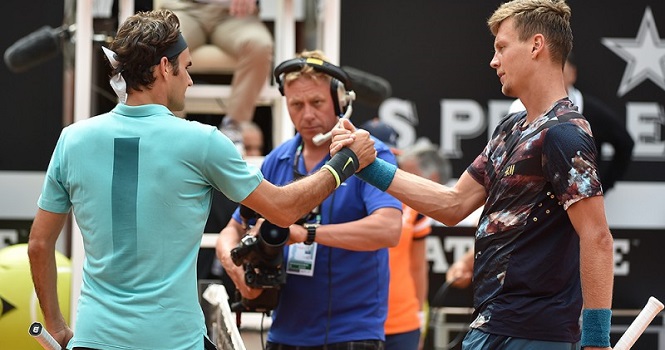 Rome Masters 2015: Thắng Berdych, Federer vào bán kết