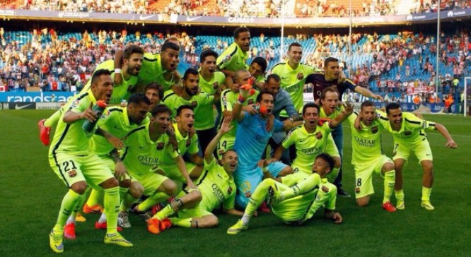 VIDEO: Niềm vui vỡ òa của các cầu thủ Barcelona trên SVĐ Vicente Calderon