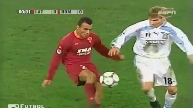 VIDEO: Pha bóng Cafu biến Pavel Nedved thành gã hề