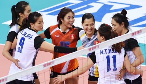 Đội tuyển bóng chuyền nữ Việt Nam lội ngược dòng đánh bại Iran