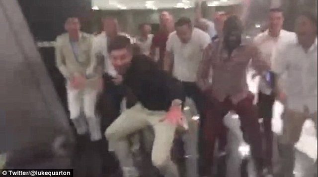 VIDEO: Gerrard và đồng đội “nhảy múa” tưng bừng trong ngày chia tay
