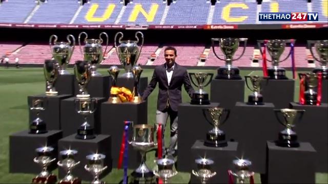 VIDEO: Xavi khoe bộ sưu tập danh hiệu đồ sộ cùng Barcelona