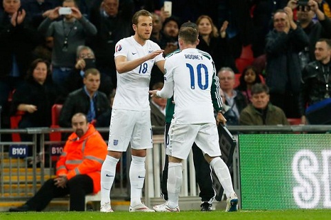 Rooney muốn đá cặp với Harry Kane