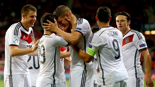 Video bàn thắng: Đức 3-0 Đan Mạch (U21 châu Âu)