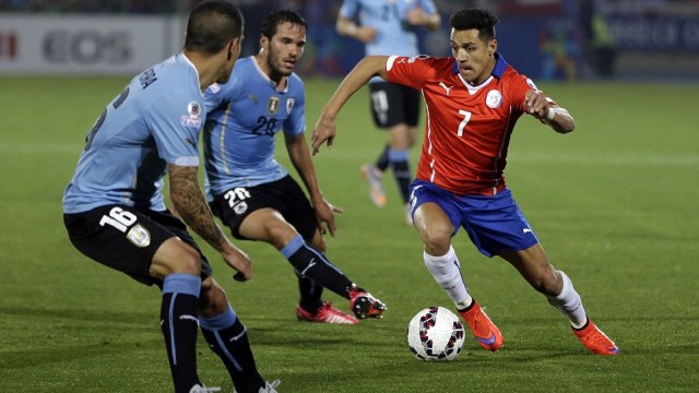 VIDEO: Màn trình diễn của Alexis Sanchez trong trận đấu với Uruguay