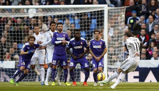 VIDEO: Những pha sút phạt tinh tế của Gareth Bale