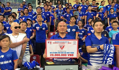 CĐV Than Quảng Ninh được BTC V-League vinh danh