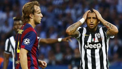 Barcelona đối diện án phạt từ UEFA