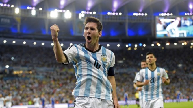 VIDEO: Những pha bóng đẳng cấp của Messi ở Copa America 2015