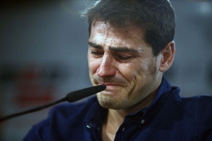Casillas nghẹn ngào nói lời chia tay Real Madrid