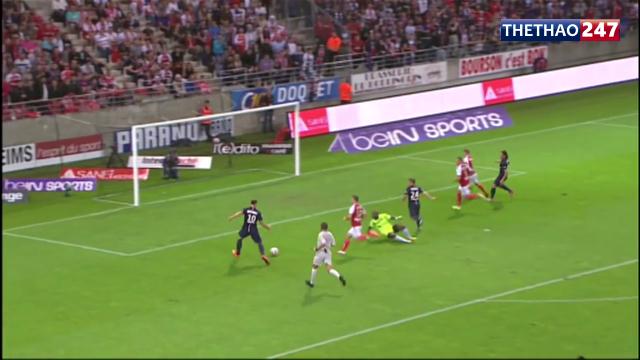 VIDEO: Khi Ibrahimovic bỗng hóa Bendtner