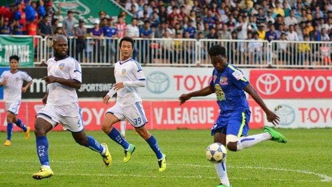 Video bàn thắng: QNK Quảng Nam 4-0 HAGL (V16 V-League 2015)