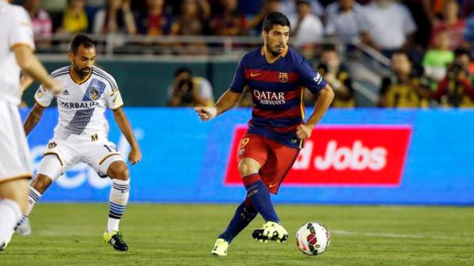 VIDEO: Luis Suarez dũng mãnh trong pha ghi bàn mở tỷ số vào lưới LA Galaxy