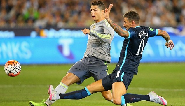 VIDEO: Màn trình diễn ấn tượng của Ronaldo trong trận Real 4-1 Man City