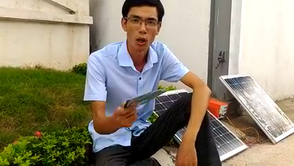 VIDEO: CĐV Việt Nam tức giận đốt vé xem trận giao hữu Việt Nam - Man City