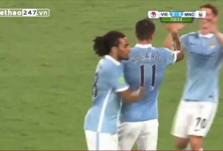 VIDEO: Kolarov sút phạt ghi bàn mở tỉ số cho Manchester City