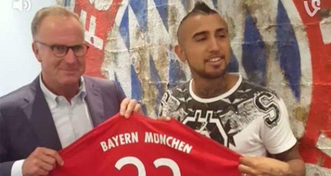 Arturo Vidal chính thức là người của Bayern Munich