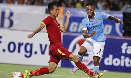 Báo chí quốc tế chê Việt Nam “tơi bời” sau chuyến du đấu của Man City