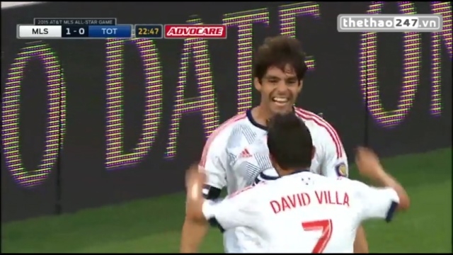 VIDEO: Kaka kiến tạo cho David Villa ghi bàn khiến thủ môn Tottenham chôn chân