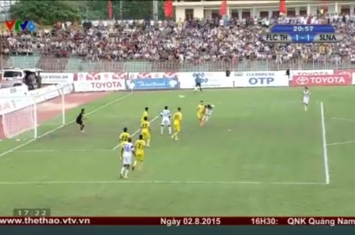 VIDEO: Cao Xuân Thắng đánh đầu kỹ thuật gỡ hòa 1-1 (Thanh Hóa vs SLNA)
