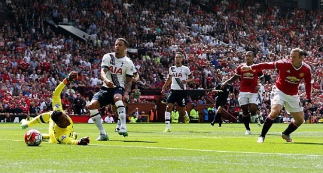 Video bàn thắng: Man Utd 1-0 Tottenham (Vòng 1 Premier League)