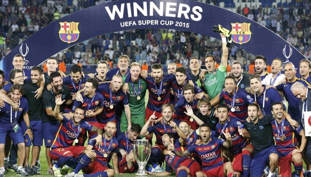 VIDEO: Các cầu thủ Barca ăn mừng khi giành Siêu cúp châu Âu 2015