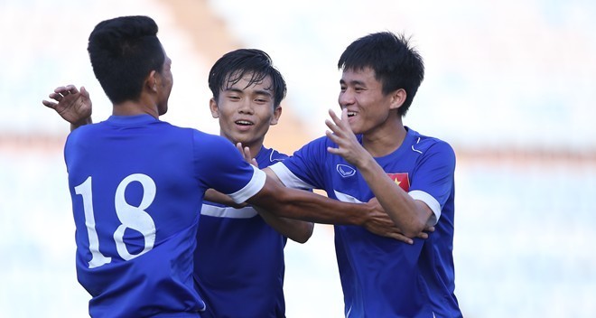 Video Highlights: U19 Việt Nam 6-0 U19 Lào (Giao hữu)