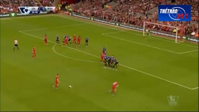 VIDEO: Pha phối hợp đá phạt tinh quái của các cầu thủ Liverpool