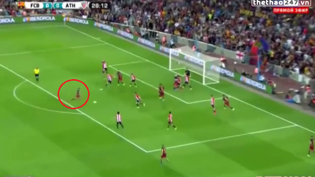 VIDEO: Cú sút bóng thảm họa của Pedro ở Siêu cúp Tây Ban Nha