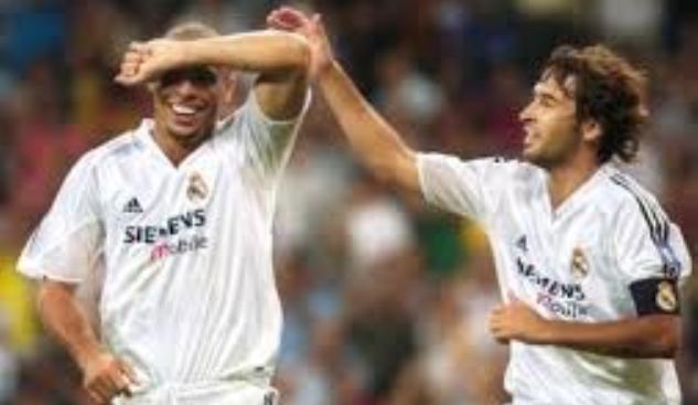 VIDEO: Pha phối hợp ghi bàn mãn nhãn giữa Ronaldo béo và Raul Gonzalez