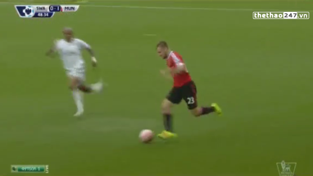 VIDEO: Luke Shaw tăng tốc từ giữa sân kiến tạo cho Mata ghi bàn