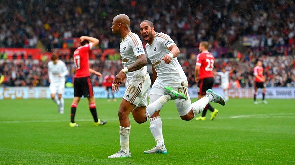 Video bàn thắng: Swansea 2-1 Man Utd - Ngược dòng thuyết phục
