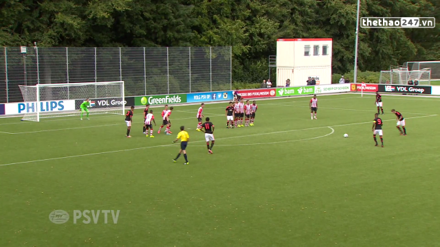 VIDEO: Vùi dập U19 PSV, U19 MU gỡ lại thể diện cho đàn anh ở cúp Châu Âu