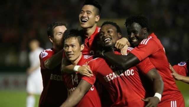 Video bàn thắng: Đồng Tháp 2-4 B.Bình Dương (Vòng 26 - V.League 2015)