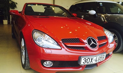 Mercedes SLK 200 của Lê Công Vinh được rao bán với giá “sốc”