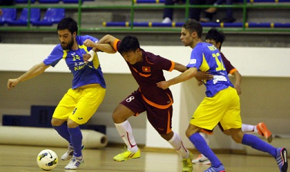 Futsal Việt Nam tiếp tục nổ súng trên đất Tây Ban Nha