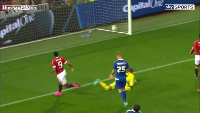 VIDEO: Anthony Martial tỏa sáng với bàn thắng mang phong cách Thierry Henry